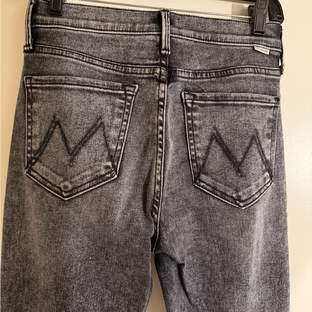 Stylish Black Flared Jeans - image 5